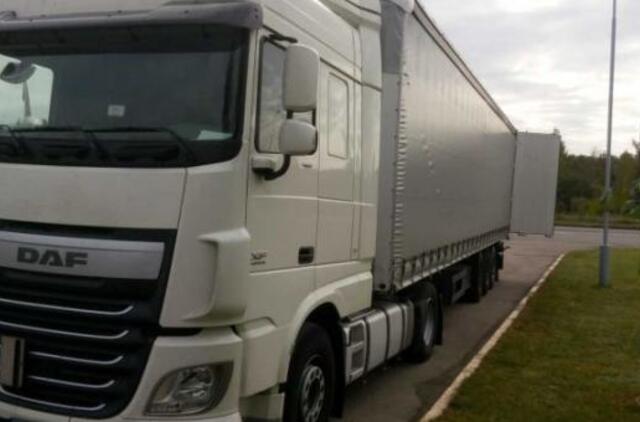 Dėl sunkvežimyje Britanijoje rastų 39 negyvų žmonių areštuoti dar trys įtariamieji