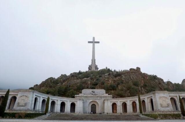 Ispanijoje ekshumuojami buvusio diktatoriaus F. Franco palaikai