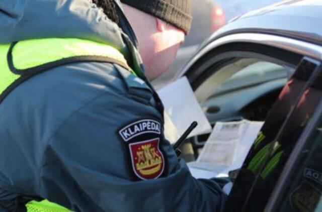 Laukininkų gatvėje apiplėšė iš parduotuvės grįžtančią moterį