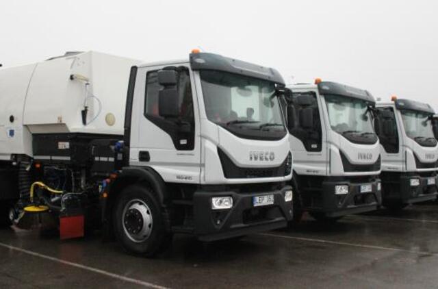 Naujos gatvių valymo mašinos paruoštos darbui