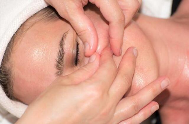 Odos valymas: netinkamai parinkta priemonė gali tapti odos problemų pradžia