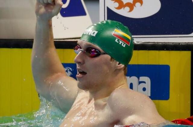 Plaukikas S. Bilis su savo komanda iškovojo istorinę pergalę ISL varžybose