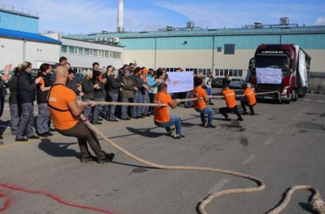 Sunkvežimį tempę galiūnai nustebino patys save