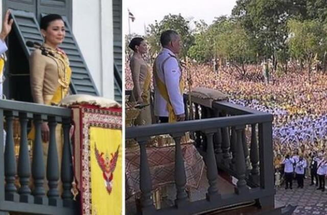 Tailando karalius atidėjo karališkų baržų procesiją iki gruodžio mėnesio
