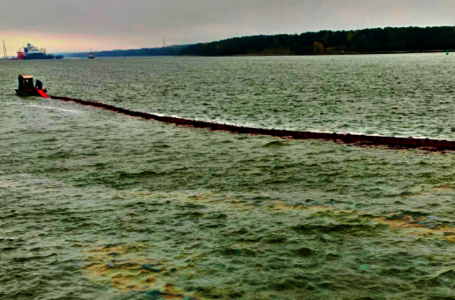 Taršos šaltinis Klaipėdos uoste kol kas nenustatytas