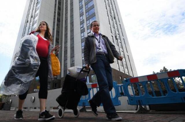 Valstybė galėtų padėti šeimoms nevirsti bankų skolininkais