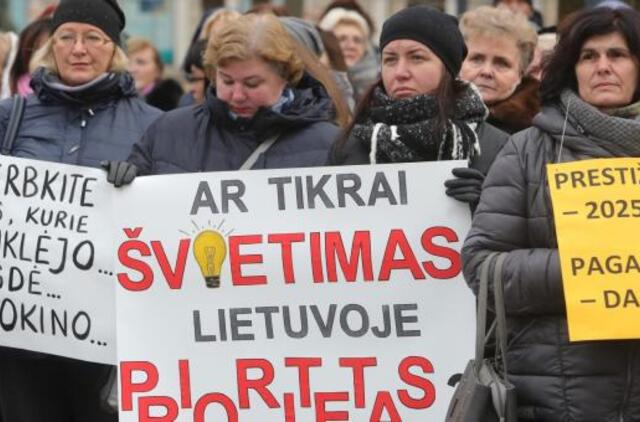 Vyriausybė įsiutino mokytojus