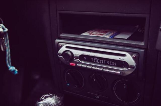 Lietuvos vairuotojai labiausiai mėgsta popmuziką, rodo apklausa