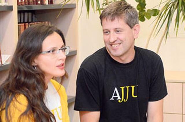 Pieštuko šokis, sklindant kavos aromatui