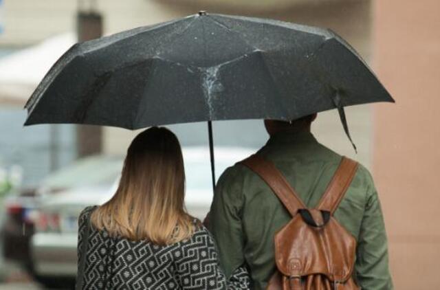 Po lietingos ir šiltos savaitės pradžios orai vės