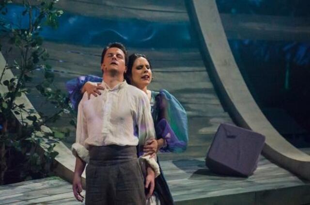 E. Balsio „Kelionė į Tilžę“: Ansai kelia bures