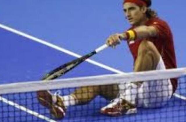 Serbai nepateko į Daviso taurės pusfinalį, ispanai išnešė „sveiką kailį“