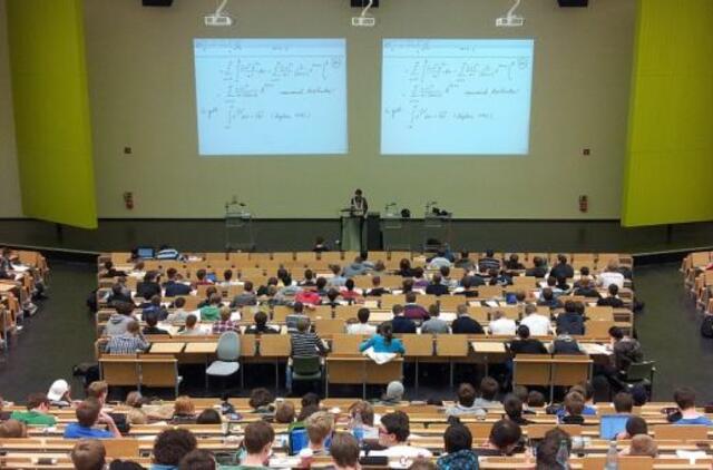 Studentų nubyrėjimas per pirmąjį studijų pusmetį
