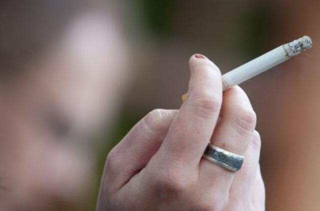 Tabako vartotojų kišenes valdžia siekia pakratyti dar smarkiau