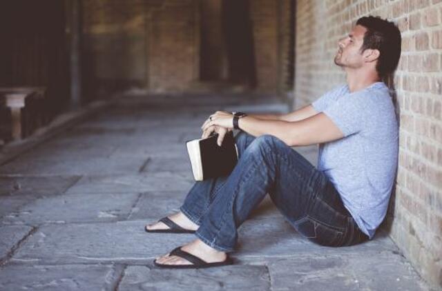 8 mąstymo defektai, kurie iškraipo mūsų realybę