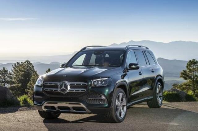Į Lietuvą atvyko visureigių komforto etalonas „Mercedes-Benz GLS“