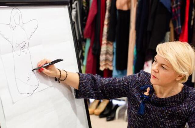 Klaipėdoje moteris pradžiugino akcija „Padovanok suknelę“