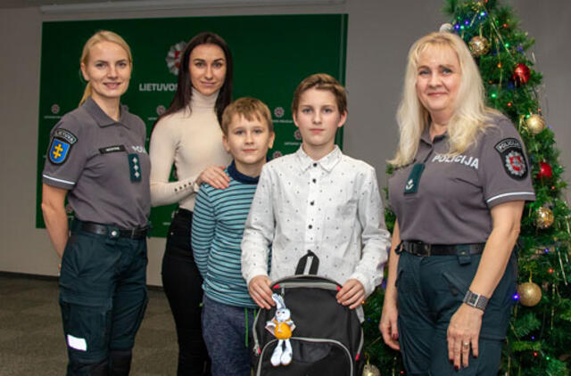 Mažojo Arono istorija - malonus atpildas pareigūnėms