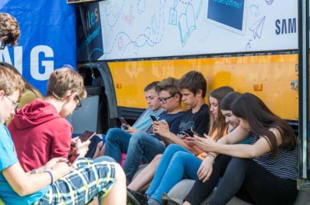 Saugus vaiko naršymas internete: kuo turėtų pasirūpinti tėvai?