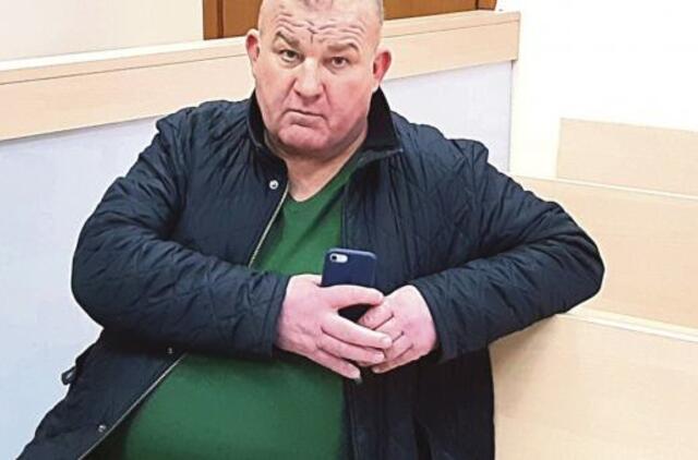 Vištų gaudytojus vergais pavertę klaipėdietis ir britų pora išgirdo nuosprendį