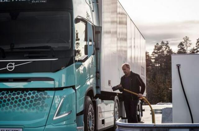 „Volvo Trucks“ pristato koncepcinius elektrinius sunkvežimius statybų ir regioninio gabenimo užduotims