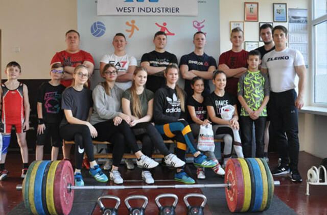 Į Žiurkės metus žengė sportuodami