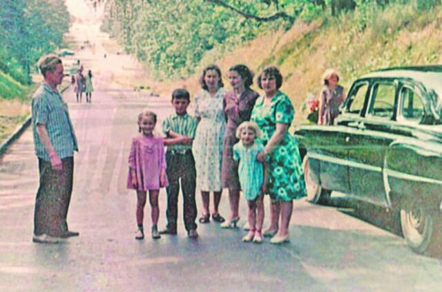 Klaipėdos akvarelės: namai ir žmonės (610)