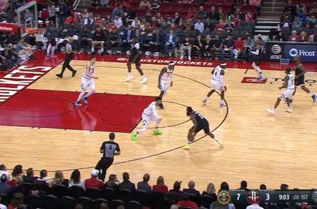 Žvaigždžių vedama „Rockets“ nušlavė varžovus, naudingas – buvęs žalgirietis