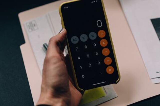 Finansinis saugumas: žingsniai, padėsiantys sutaupyti „juodai dienai“