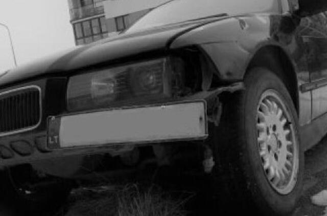 Neeksploatuojamos transporto priemonės šalinamos iš Palangos bendro naudojimo vietų