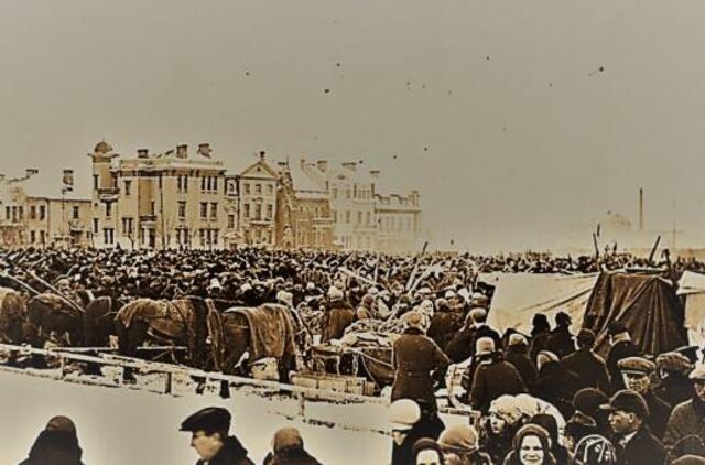 Kaziuko mugė tarpukariu: riestainių kalnai, meduolių slėniai ir mediniai šaukštai