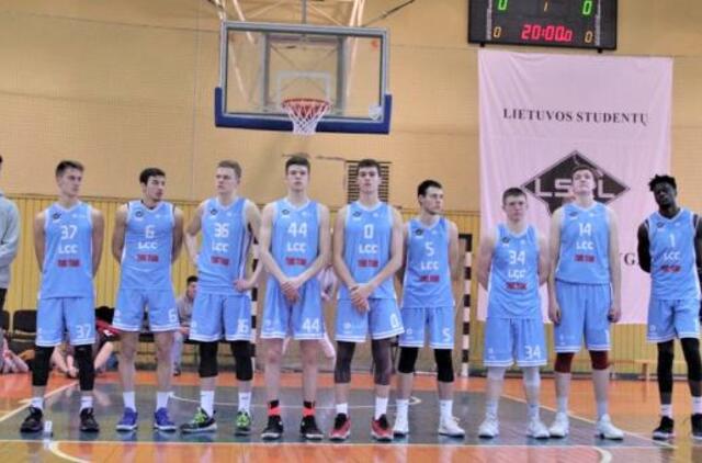 Klaipėdos LCC tarptautinio universiteto komanda Mažąją taurę atidavė KTU krepšininkams