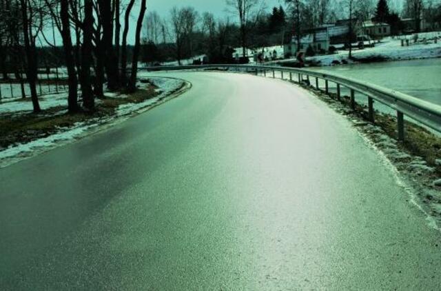 Kretingos, Mažeikių ir Telšių rajonų keliuose tebėra slidžių ruožų