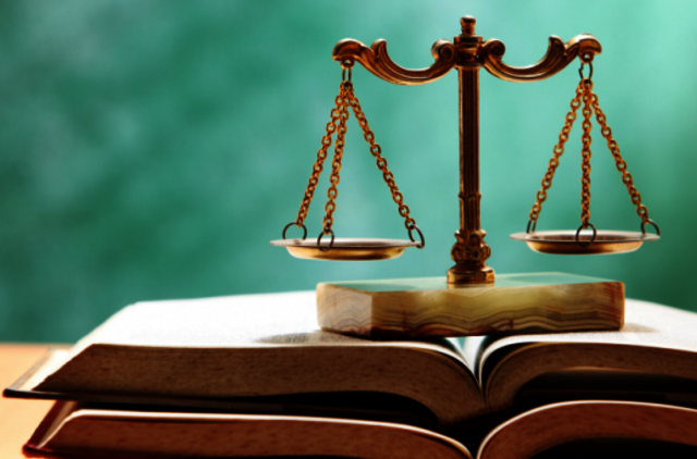 Lietuvos notarai vėl pradeda darbą