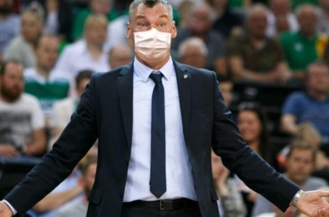 Šarūnas Jasikevičiaus imitavo apsaugą nuo koronaviruso