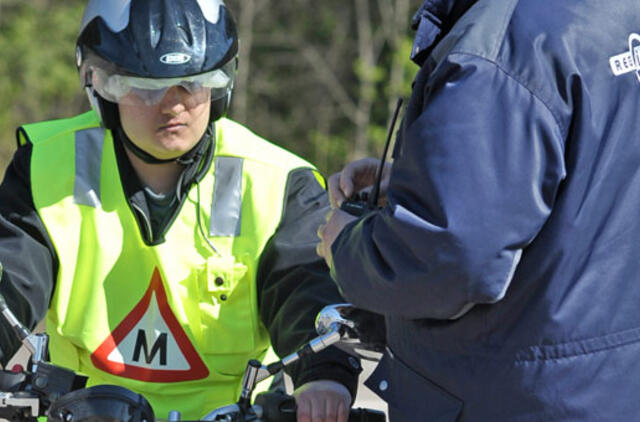 Atnaujinama registracija į motociklų ir krovininio transporto vairavimo egzaminus