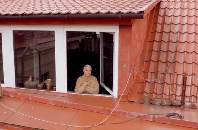 Jazzu „X faktoriaus“ transliacijoje sveikinsis iš namų: „Tikiuosi, po šio laiko tapsime laimingesni“