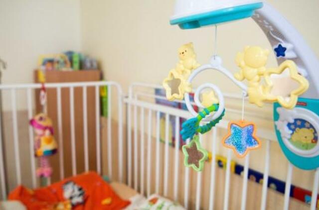 Kūdikio mirtis Šilutėje: aiškėja, kodėl už grotų atsidūrė girtas tėvas