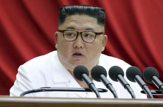 Spėliojama, kad mirė Šiaurės Korėjos lyderis Kim Jong Unas
