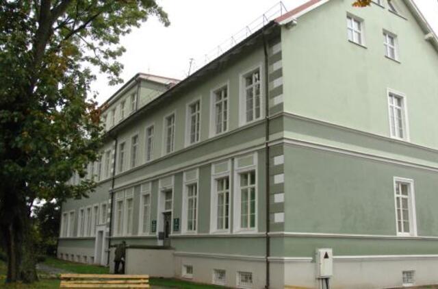 Sveikatos specialistams darbo nemažėja