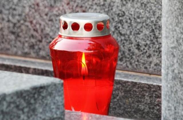 Santaros klinikose mirė koronavirusu užsikrėtusi moteris, mirties priežastis – kita