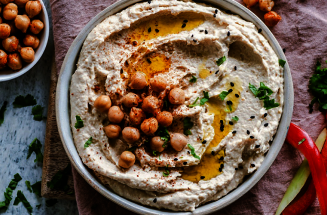 Abejingų nepaliekantis humusas: receptai, kuriuos būtina išbandyti namuose