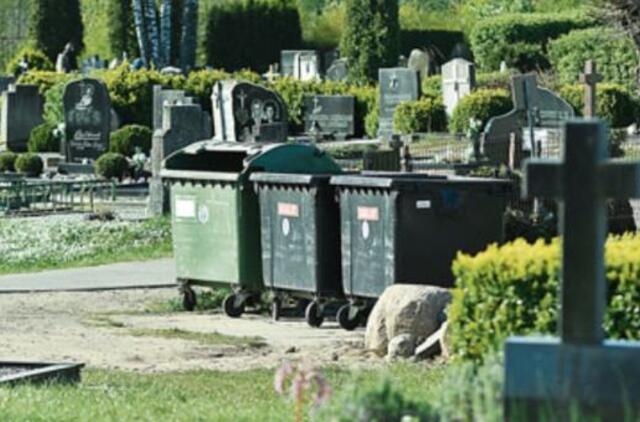 Iš Kretingos kapinių iškeldins atliekų konteinerius
