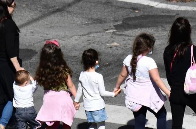 Italija po beveik dviejų mėnesių švelnina judėjimo ribojimus