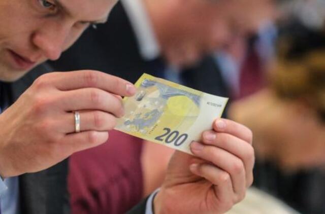 Lietuviai įvardijo, kurie verslai daugiausiai „pasipelnys" per karantiną: pirštu rodo į prekybos tinklus