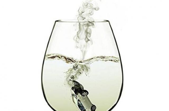 Nusipirktą automobilį „aplaistė“ ir tą pačią dieną jo neteko