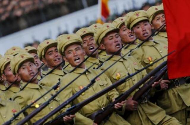 Šiaurės ir Pietų Korėjos pasienyje apsikeitė ugnimi