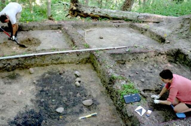 Archeologai tiria Kukuliškių piliakalnį