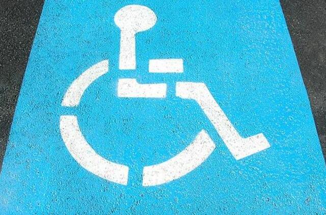 Dvigubai auga kompensacijos, už kurias neįgalieji gali įsigyti ar pritaikyti automobilį