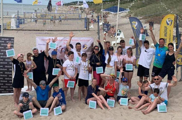 Tinklinis pajūryje subūrė Klaipėdos šeimas